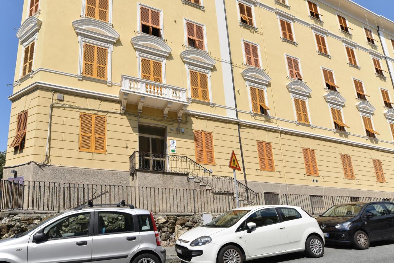 A&B Affittacamere A Boccadasse Genoa Exterior photo
